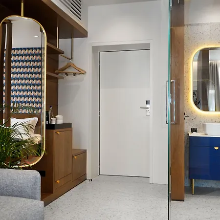 Dominic Smart & Luxury - Edition بلغراد